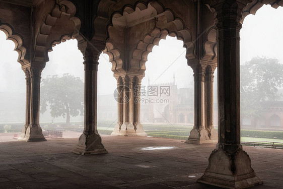 印度阿格拉市的Agra堡图片