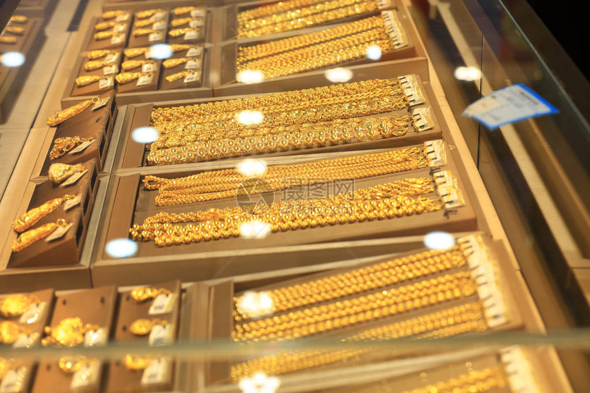 商场里的黄金首饰高清图片下载-正版图片503919266-摄图网