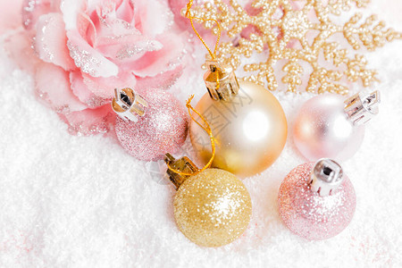 节日创意金粉色圣诞假期作文背景图片