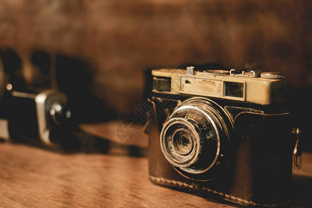 古典和旧的胶片摄影机逆向技图片