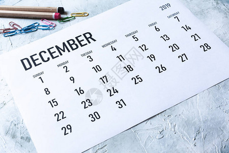12月20日至19日简单的每月日历图片
