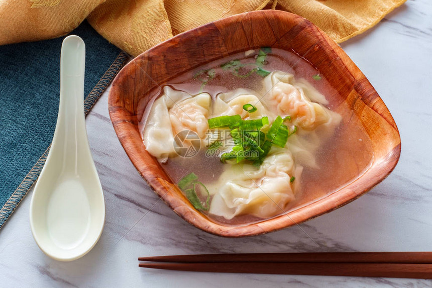 真正的食品虾肉汤图片