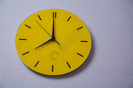 时间管理期限和时间表概念黄钟关图片