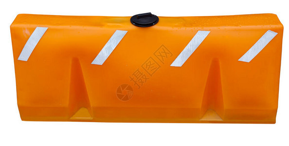 橙色塑料水柱上白色孤立背景图片
