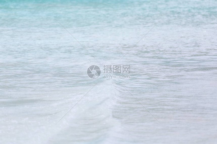 水流在池子里设计你高清图片下载-正版图片504001649-摄图网