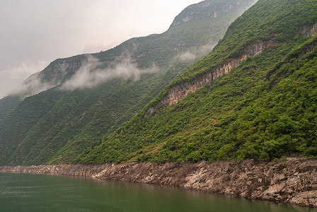 长江的吴峡谷图片