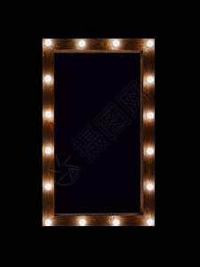 黑色背景上带灯的木制框架背景图片