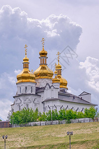 俄罗斯东正教圣三一男子修道院成立于1616年图片