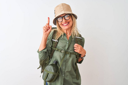 中年远足妇女带着背心的帽子食堂眼镜图片