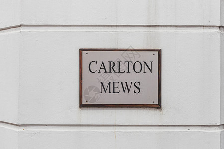 Borough的伦敦一栋大楼墙上卡尔顿Mews街名标志图片