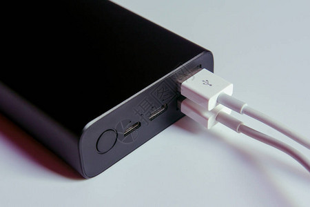 USB有线连接输出港口电力银行向图片