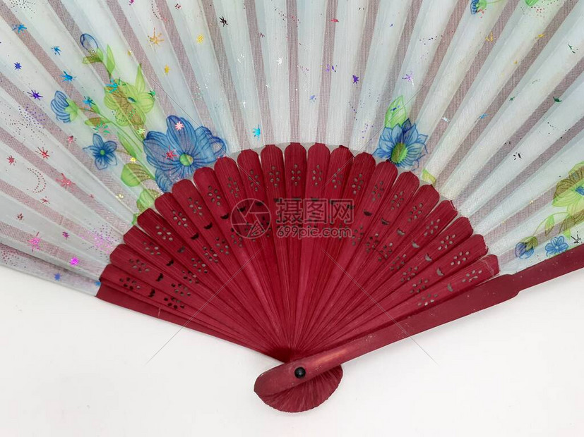 木制竹丝折扇中式日本复古风格手工彩色蜡染图案手扇带织物袖子和流苏家居装饰派对婚插画图片下载-正版图片504138305-摄图网