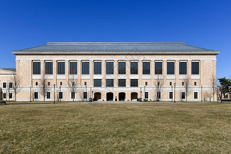 现代布朗克斯社区学院图书馆大楼位于图片