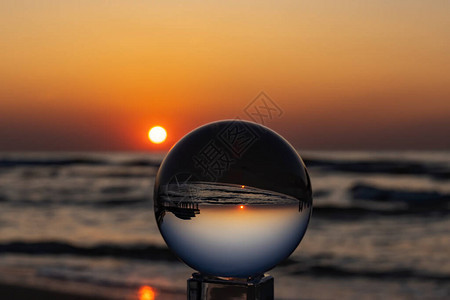 斯欣宁根码头美丽的日落在透镜舞会图片