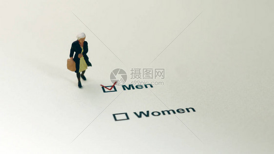 缺乏与社会约束作斗争的女概念图片