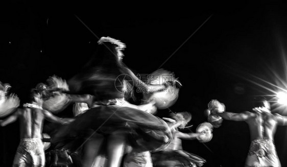 草裙舞是一种波利尼西亚舞蹈形式图片