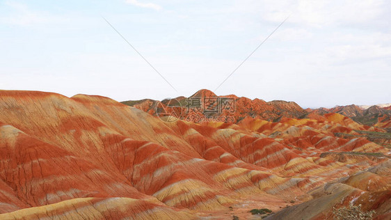 甘肃张义丹夏地貌的美丽图片