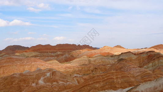 张掖七彩丹霞甘肃张义丹夏地貌的美丽背景