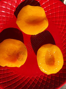 红盘宏中的桃罐头图片