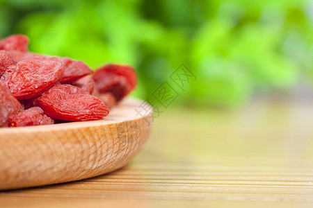 狼莓是一种中医传统药材背景