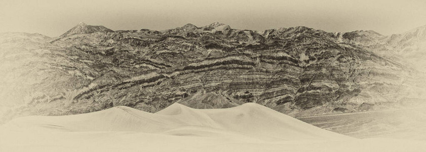 美国加利福尼亚州莫哈韦沙漠谷公图片