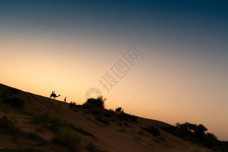 India的Thar沙漠日出图片