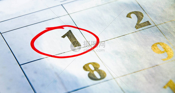 日历中的第一个数字在宏中以红色圈出计划笔记会议的日图片