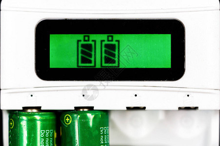 电池充电过程带电池指示器的绿屏电图片