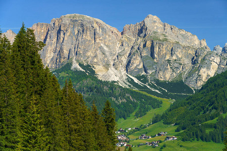 意大利特伦蒂诺上阿迪杰博尔扎诺省多洛米蒂山坎波隆戈山图片