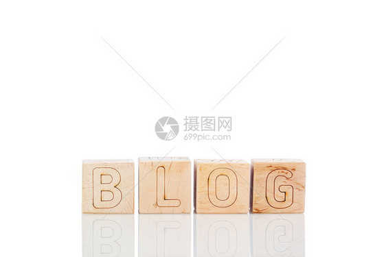 带字母的Wooden立方体Blog以图片