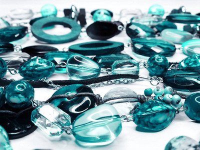 珠宝与明亮多彩的青绿色水晶豪华图片