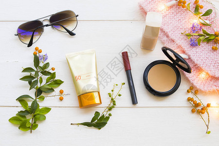 防晒霜spf50化妆品美容化妆皮肤脸和太阳镜图片
