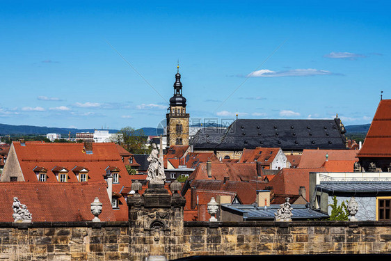德国巴伐利亚具有巴洛克建筑和标志木制房屋的历史古老城镇班贝格Ba图片