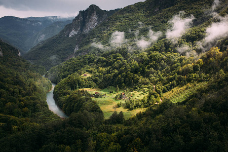 欧洲山丘地貌欧图片