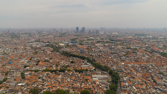 空中景观现代城市泗水与摩天大楼建筑物和房屋亚洲城市天际线的城市环境与摩天大楼和商务中心爪哇图片