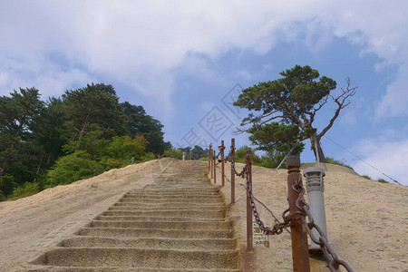 华山圣塔瓦特山图片