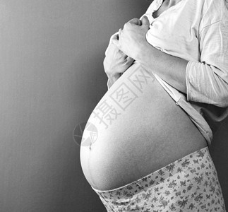 孕妇肚子大肚子图片