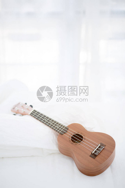 Ukulele经典吉他图片