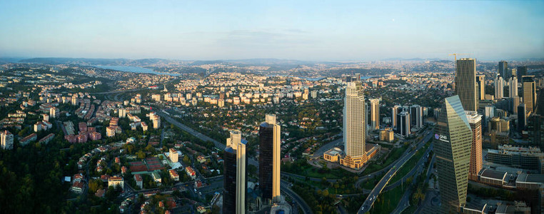 位于Saphire摩天大楼的Levent伊斯坦布尔商业图片