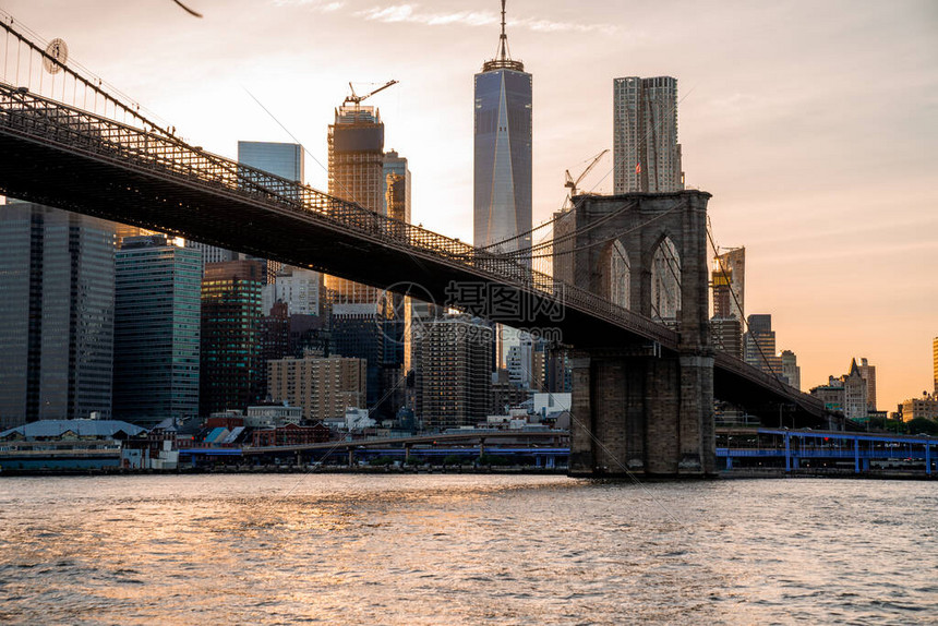 球迷期待附加赛席位争夺战打响