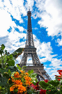 艾菲尔铁塔对背景图片