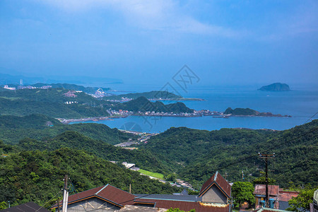 Jiufen与基隆港和海的全景空中观察背景