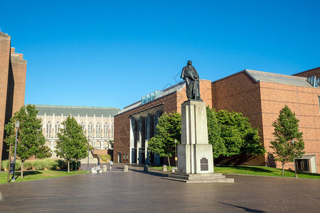 西雅图华盛顿大学旧建筑景观背景图片