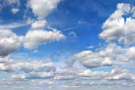 美丽的蓝光天空白云图片
