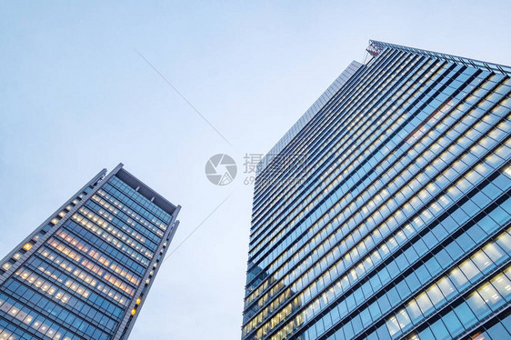 摩天大楼商务办公大楼的窗户图片