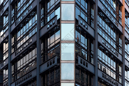 现代建筑玻璃和金属墙图片