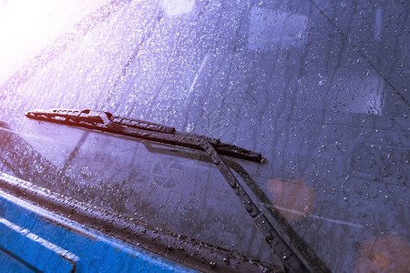 汽车表面和汽车刮水器的蓝色背景纹理图片