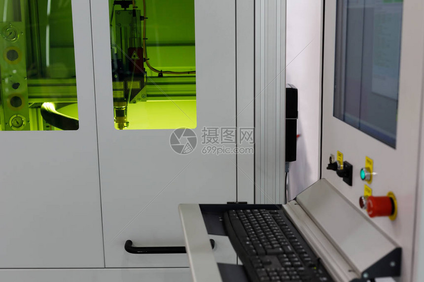 工业式CNC激光切割机图片