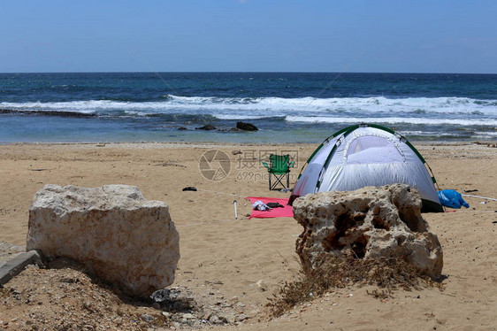 以色列国北部地中海沿岸的帐篷图片