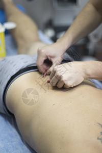 EPI内脏组织穿透电解干需要物理治疗降低背图片